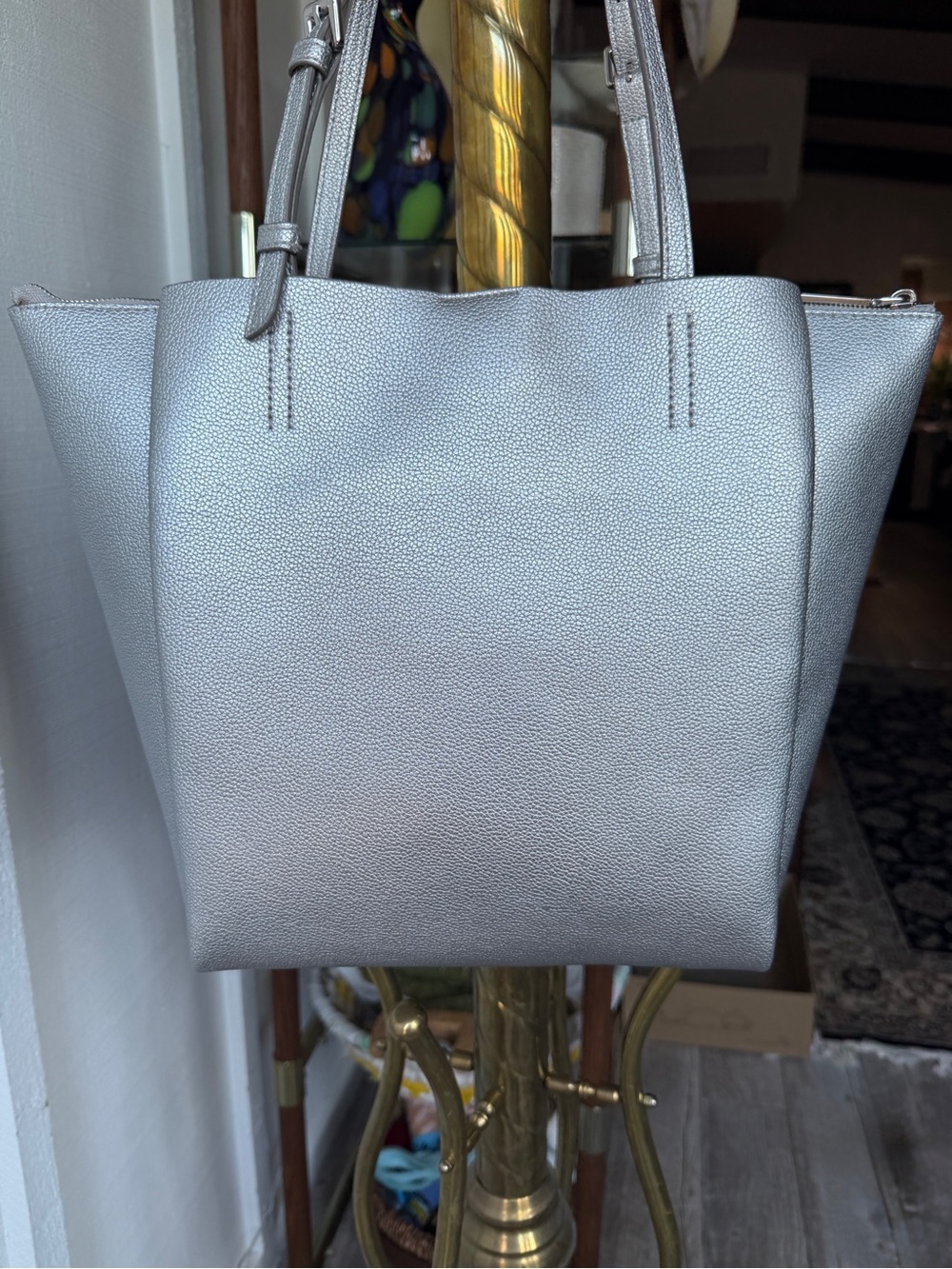 Thacker Metallic Anya Tote | Lots of Compartments | Silver - Picture 4 of 14